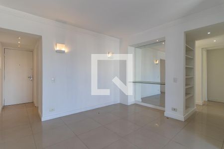 Sala de apartamento à venda com 2 quartos, 70m² em Vila Suzana, São Paulo