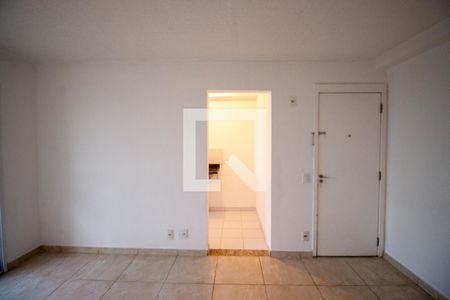 Sala de apartamento para alugar com 2 quartos, 47m² em Jardim das Oliveiras, São Paulo