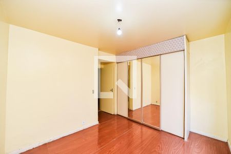 Suíte de apartamento para alugar com 3 quartos, 110m² em Auxiliadora, Porto Alegre