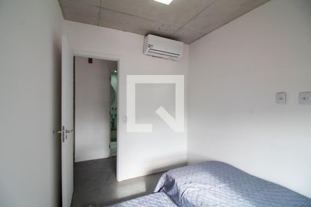 Quarto 1 de apartamento para alugar com 2 quartos, 70m² em Jardim das Acácias, São Paulo