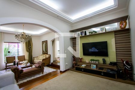 Sala de TV de casa à venda com 4 quartos, 422m² em Vila Assunção, Santo André