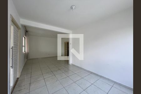 Sala  de casa à venda com 3 quartos, 200m² em Itaquera, São Paulo