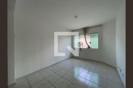 Sala  de casa à venda com 3 quartos, 200m² em Itaquera, São Paulo