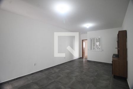 Casa à venda com 65m², 2 quartos e 2 vagasSala/Cozinha