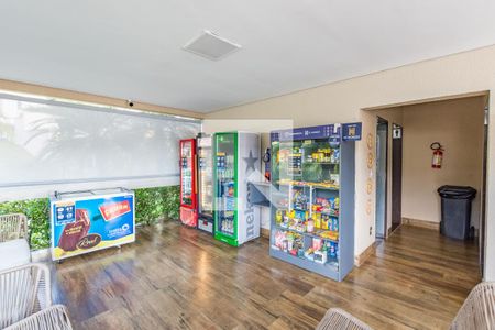 Casa de condomínio à venda com 126m², 3 quartos e 2 vagas Casa de condomínio à venda com 126m², 3 quartos e 2 vagasMercado