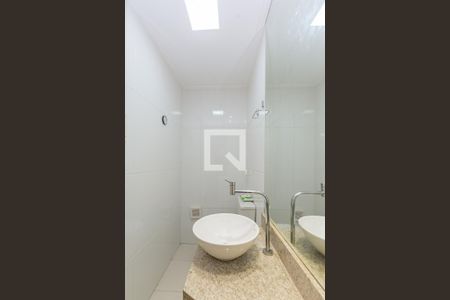 Casa de condomínio à venda com 126m², 3 quartos e 2 vagas Casa de condomínio à venda com 126m², 3 quartos e 2 vagasLavabo