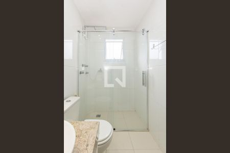 Casa de condomínio à venda com 126m², 3 quartos e 2 vagas Casa de condomínio à venda com 126m², 3 quartos e 2 vagasBanheiro Social