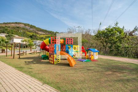 Casa de condomínio à venda com 126m², 3 quartos e 2 vagas Casa de condomínio à venda com 126m², 3 quartos e 2 vagasPlayground