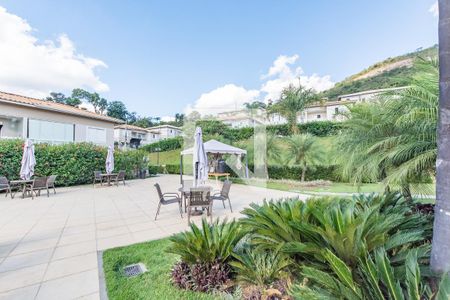 Casa de condomínio à venda com 126m², 3 quartos e 2 vagas Casa de condomínio à venda com 126m², 3 quartos e 2 vagasPiscina