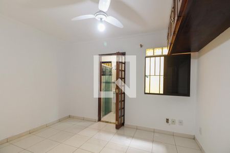 Suíte  de casa para alugar com 4 quartos, 199m² em Vila Beatriz, São Paulo
