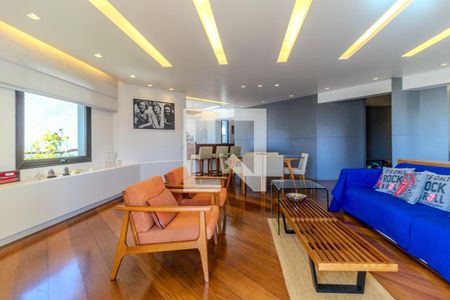 Sala de apartamento para alugar com 4 quartos, 250m² em Higienópolis, São Paulo