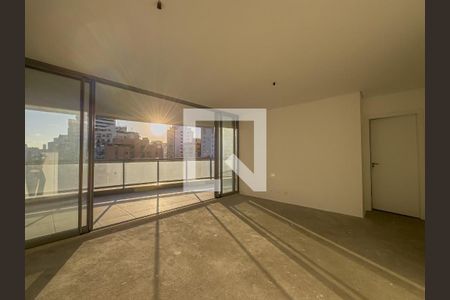 Apartamento à venda com 3 quartos, 168m² em Vila Nova Conceição, São Paulo