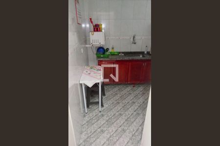 Casa à venda com 100m², 4 quartos e sem vaga