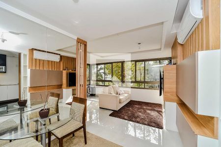 Sala de apartamento para alugar com 1 quarto, 49m² em Boa Vista, Porto Alegre