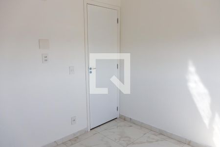 Quarto 1 de apartamento para alugar com 2 quartos, 39m² em Ayrosa, Osasco