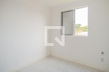 Quarto 1 de apartamento para alugar com 2 quartos, 49m² em São José, Porto Alegre