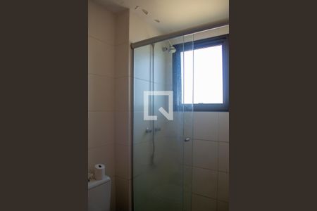 Banheiro suite de apartamento à venda com 2 quartos, 68m² em Menino Deus, Porto Alegre