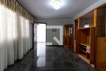 sala de estar de casa para alugar com 4 quartos, 300m² em Vila Amélia, Poá