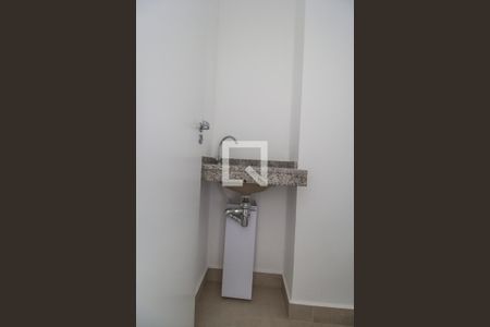 Lavabo de apartamento para alugar com 2 quartos, 75m² em Tamboré, Barueri