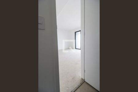 Lavabo de apartamento à venda com 2 quartos, 75m² em Tamboré, Barueri