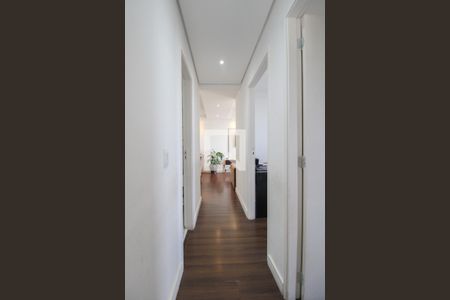 Corredor de apartamento à venda com 3 quartos, 76m² em Vila Industrial (campinas), Campinas