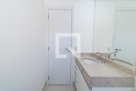Banheiro da Suíte de apartamento à venda com 2 quartos, 64m² em Vila Guarani (z Sul), São Paulo