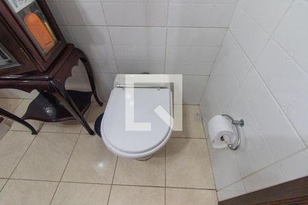 Apartamento para alugar com 164m², 3 quartos e sem vaga Apartamento para alugar com 164m², 3 quartos e sem vagaBanheiro Social