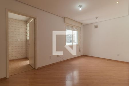 Sala de apartamento à venda com 2 quartos, 47m² em Passo da Areia, Porto Alegre