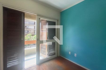 Quarto 1 de apartamento para alugar com 2 quartos, 55m² em Petrópolis, Porto Alegre