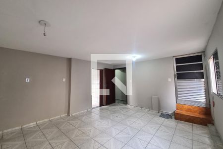 Sala de casa para alugar com 2 quartos, 59m² em Vila Antonieta, São Paulo