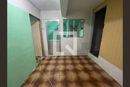 Sala de casa para alugar com 1 quarto, 75m² em Jardim Raposo Tavares, São Paulo