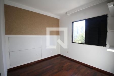 Suíte  de apartamento à venda com 2 quartos, 110m² em Vila Suzana, São Paulo