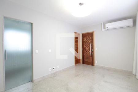 Sala de apartamento para alugar com 3 quartos, 102m² em Castelo, Belo Horizonte