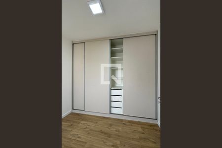 Quarto 1 de apartamento para alugar com 2 quartos, 60m² em Jardim Iracema/aldeia, Barueri