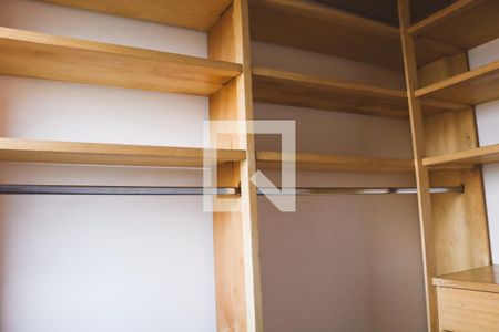 Quarto 1 de apartamento para alugar com 3 quartos, 70m² em Vila Basileia, São Paulo