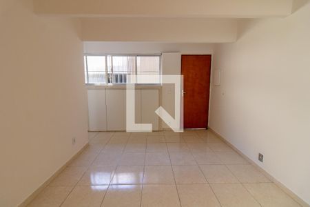 Sala de apartamento para alugar com 3 quartos, 70m² em Parque Cecap, Guarulhos
