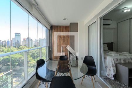 Sacada de kitnet/studio para alugar com 1 quarto, 32m² em Consolação, São Paulo