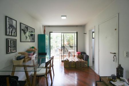 Sala de apartamento à venda com 3 quartos, 92m² em Moema, São Paulo