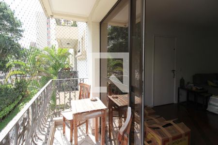 Varanda  de apartamento para alugar com 3 quartos, 92m² em Moema, São Paulo