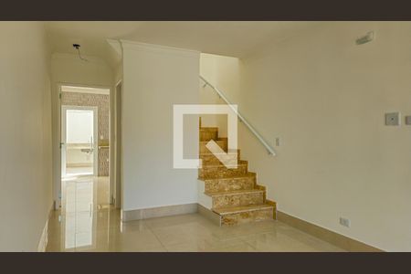 Sala de casa para alugar com 2 quartos, 85m² em Vila Marari, São Paulo