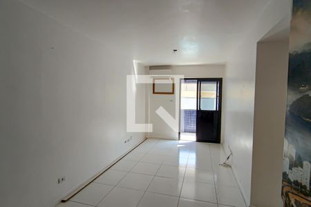 sala de apartamento para alugar com 2 quartos, 67m² em Pechincha, Rio de Janeiro