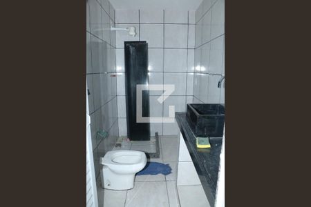 Banheiro de apartamento para alugar com 2 quartos, 70m² em Comendador Soares, Nova Iguaçu