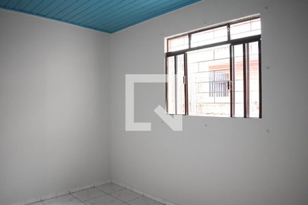 Quarto 1 de casa para alugar com 2 quartos, 35m² em Sítio Cercado, Curitiba
