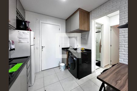 Cozinha de apartamento para alugar com 2 quartos, 34m² em Vila Socorro, São Paulo