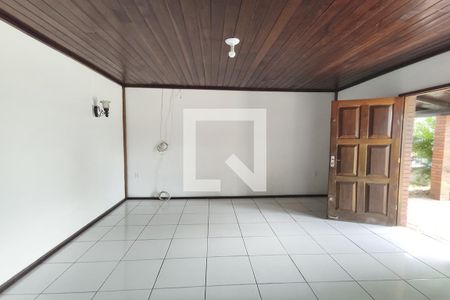 Sala de casa à venda com 3 quartos, 125m² em Feitoria, São Leopoldo