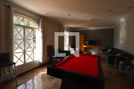 Sala de casa à venda com 4 quartos, 8000m² em Jardim Santa Teresa, Jundiaí