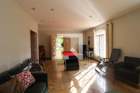 Sala de casa à venda com 4 quartos, 8000m² em Jardim Santa Teresa, Jundiaí