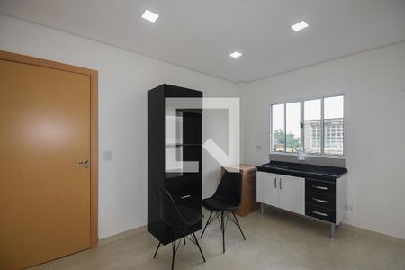 Sala de apartamento para alugar com 1 quarto, 28m² em Jardim Santo Antonio, São Paulo