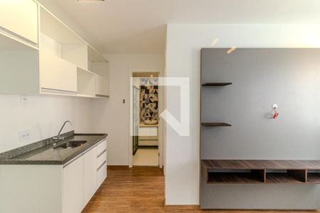 Cozinha de apartamento para alugar com 1 quarto, 25m² em Vila Buarque, São Paulo