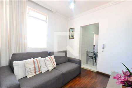 Sala  de apartamento à venda com 3 quartos, 110m² em Cidade Nova, Belo Horizonte